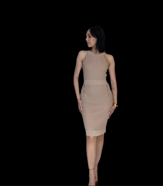 Abito al ginocchio colore tortora , smanicato, con bottoni colore oro