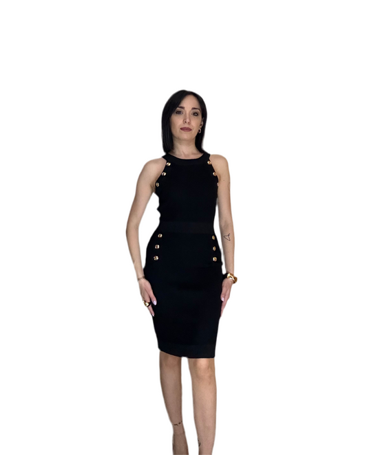 Abito smanicato colore nero con bottoni colore oro